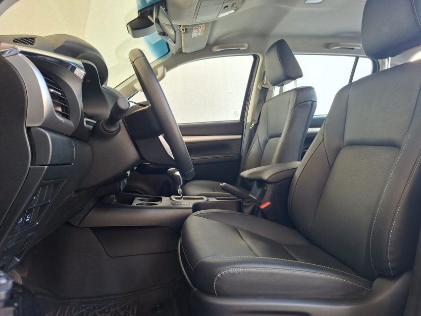 toyota hilux 2.8 d-4d turbo diesel cd srx plus 4x4 automatico 4p 20247