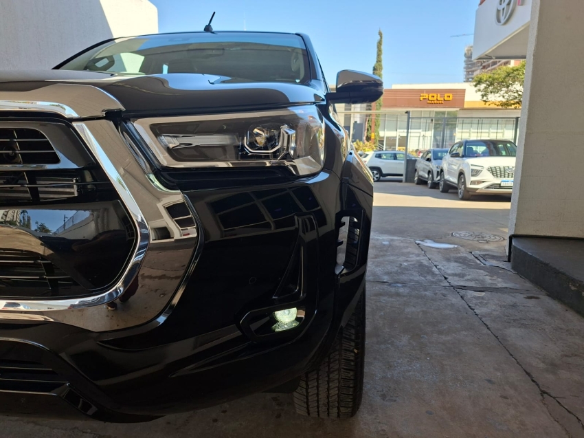 toyota hilux 2.8 d-4d turbo diesel cd srx plus 4x4 automatico 4p 20244