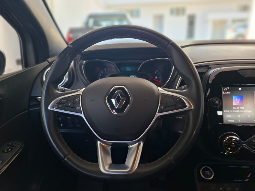 renault captur 1.3 tce flex intense x-tronic 5p automatico 202212