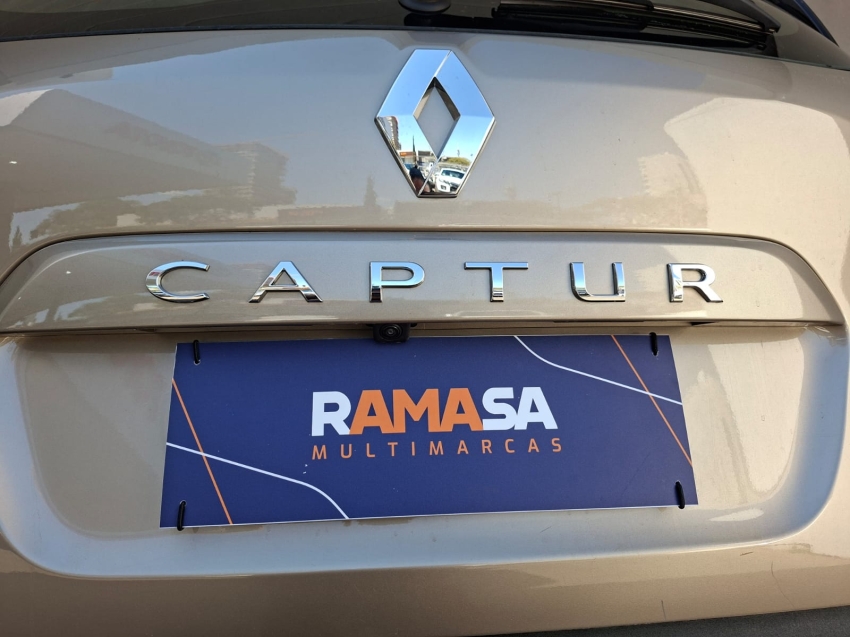 renault captur 1.3 tce flex intense x-tronic 5p automatico 20224
