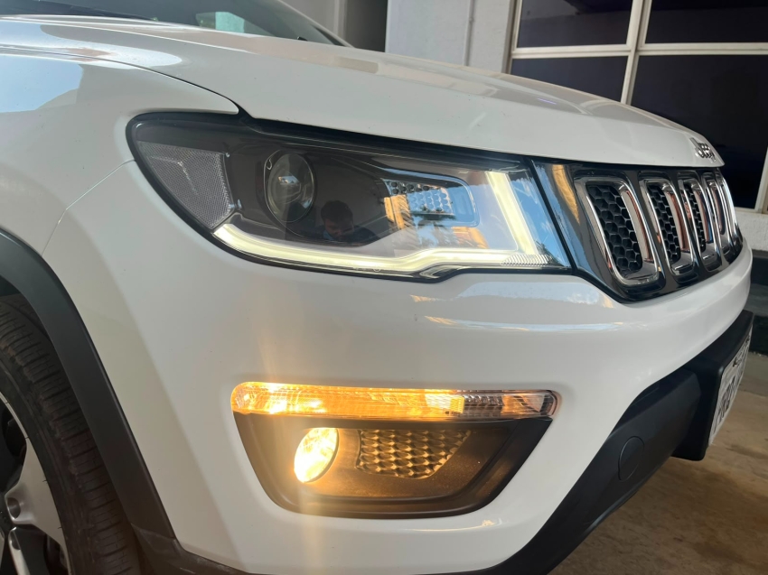 jeep compass 2.0 16v diesel longitude 4x4 automatico 5p 20184
