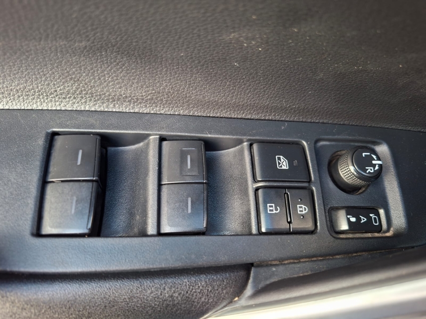toyota corolla cross 2.0 vvt-ie flex xr direct shift hibrido 5p automatico 20228