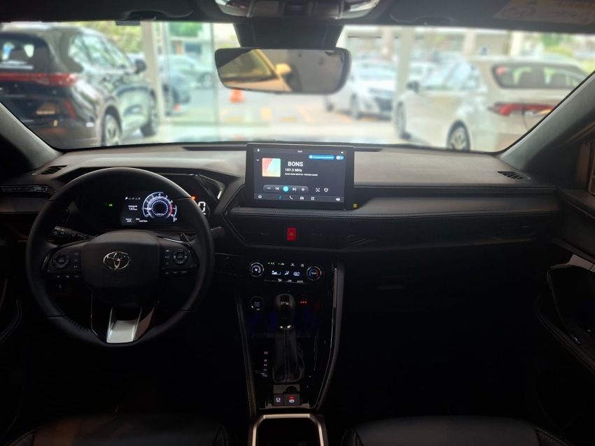 toyota yaris cross 1.5 vvt-i flex xrx cvt 5p automatico 202615