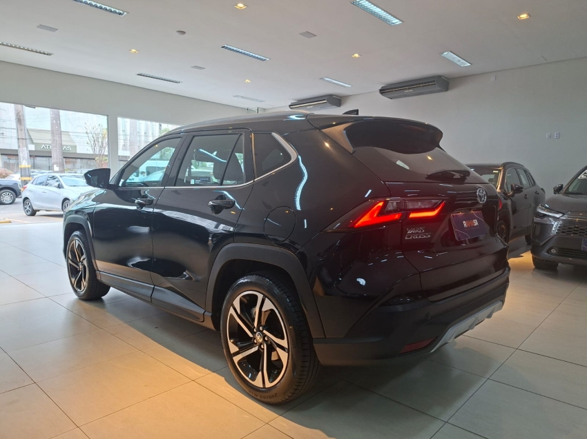 toyota yaris cross 1.5 vvt-i flex xrx cvt 5p automatico 20268