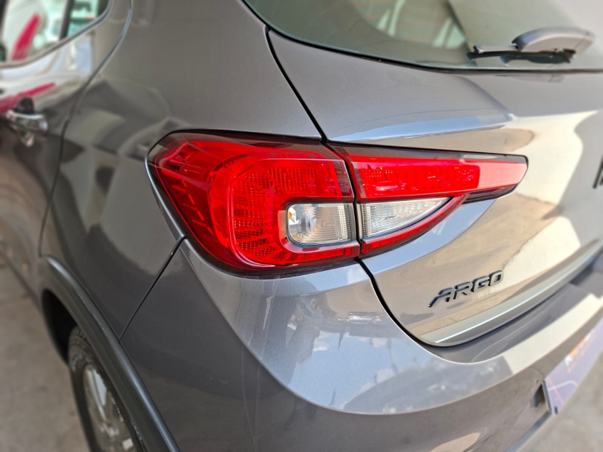 fiat argo 1.3 firefly flex trekking manual 5p automatico 202019