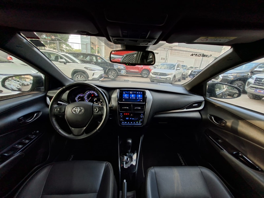 toyota yaris 1.5 16v flex xls connect multidrive hibrido 5p automatico 202310