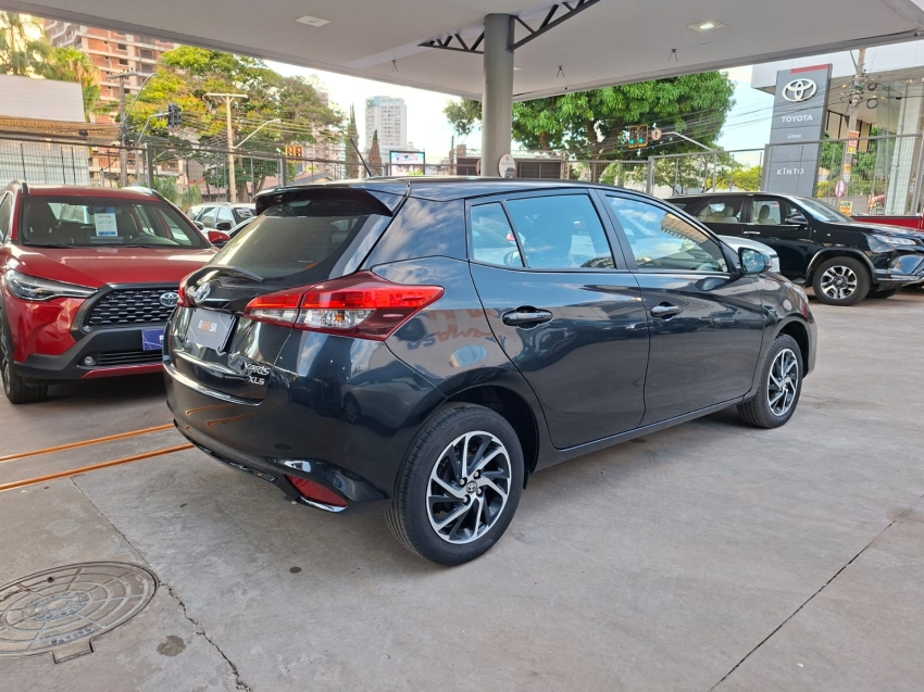 toyota yaris 1.5 16v flex xls connect multidrive hibrido 5p automatico 202318