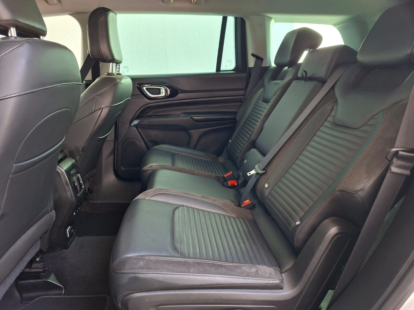 jeep commander 2.0 td380 turbo diesel limited at9 5p automatico 20227