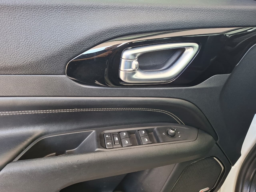 jeep compass 1.3 t270 turbo flex longitude at6 hibrido 5p automatico 20229