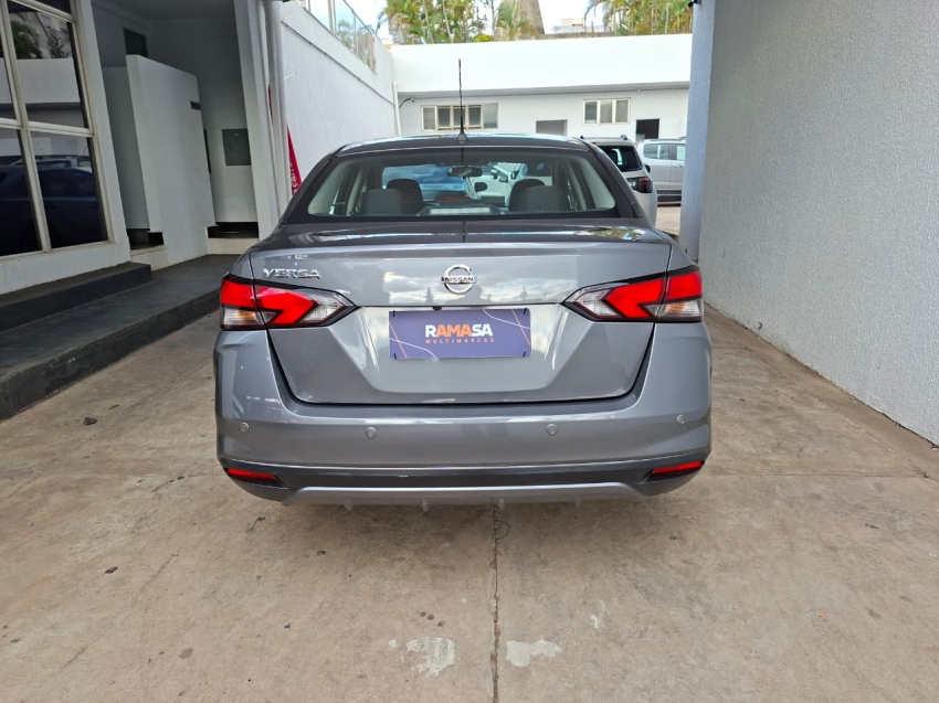 nissan versa 1.6 16v flex advance xtronic hibrido 5p automatico 202214
