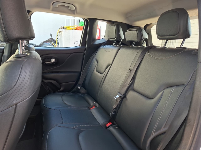 jeep renegade 1.3 t270 turbo flex longitude at6 5p automatico 202318
