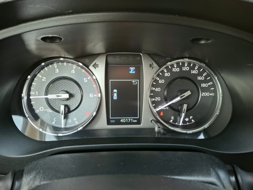 toyota hilux 2.8 d-4d turbo diesel cd srv 4x4 automatico 5p 20259