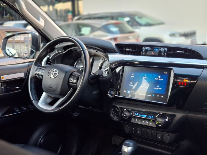 toyota hilux 2.8 d-4d turbo diesel cd srv 4x4 automatico 5p 20257