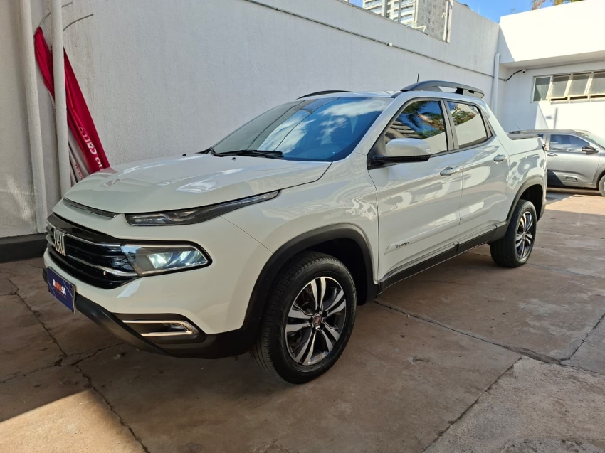 fiat toro 1.3 turbo 270 flex freedom at6 hibrido 5p automatico 202320