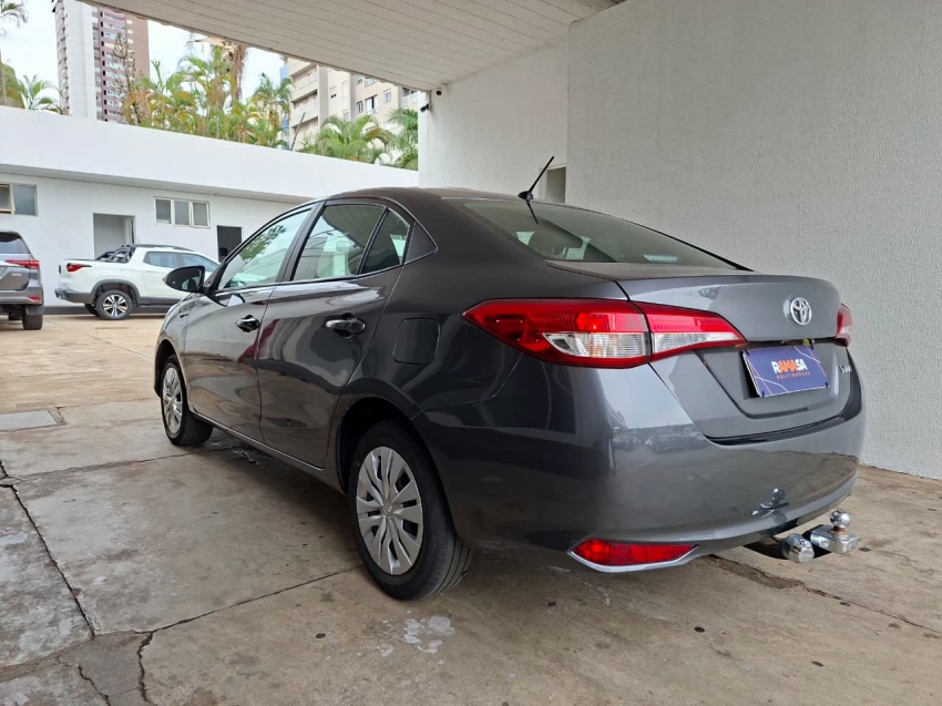 toyota yaris 1.5 16v flex sedan xl multidrive 5p automatico 202517