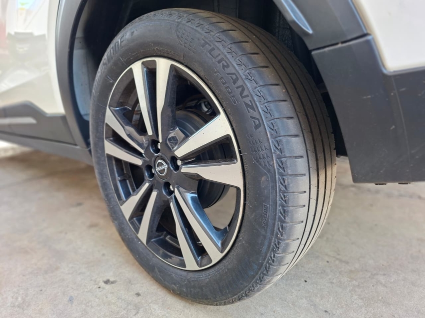 nissan kicks 1.6 16v flexstart advance xtronic flex 5p automatico 202313