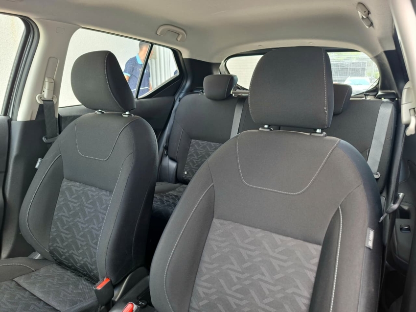 nissan kicks play 1.6 16v flexstart sense xtronic flex 5p automatico 202523
