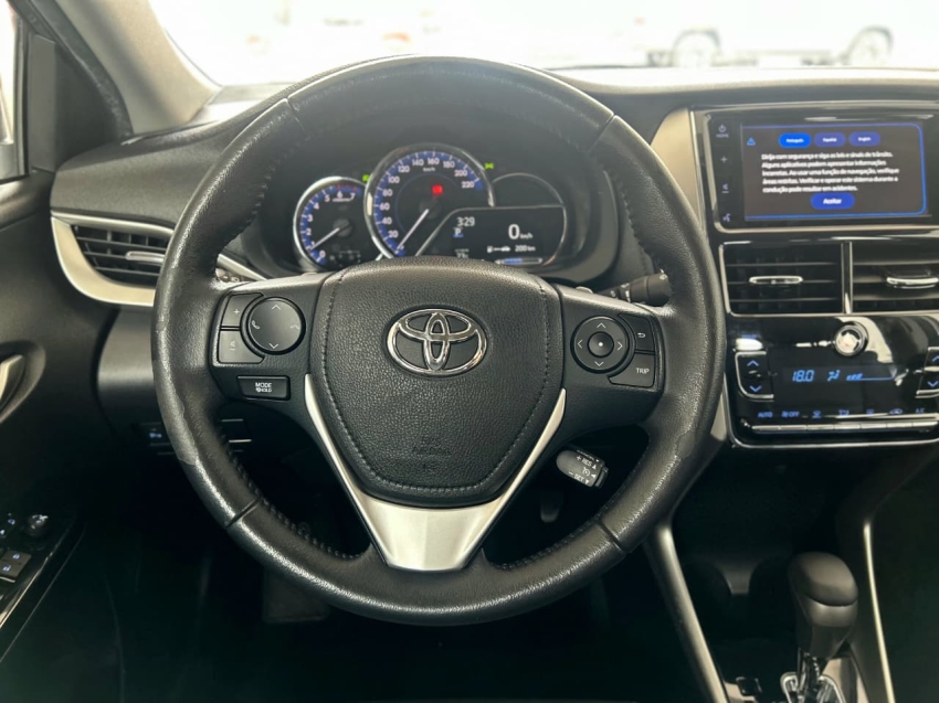 toyota yaris 1.5 16v flex sedan xls connect multidrive hibrido 5p automatico 20208
