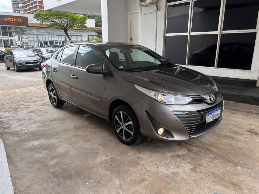 toyota yaris 1.5 16v flex sedan xls connect multidrive hibrido 5p automatico 202027