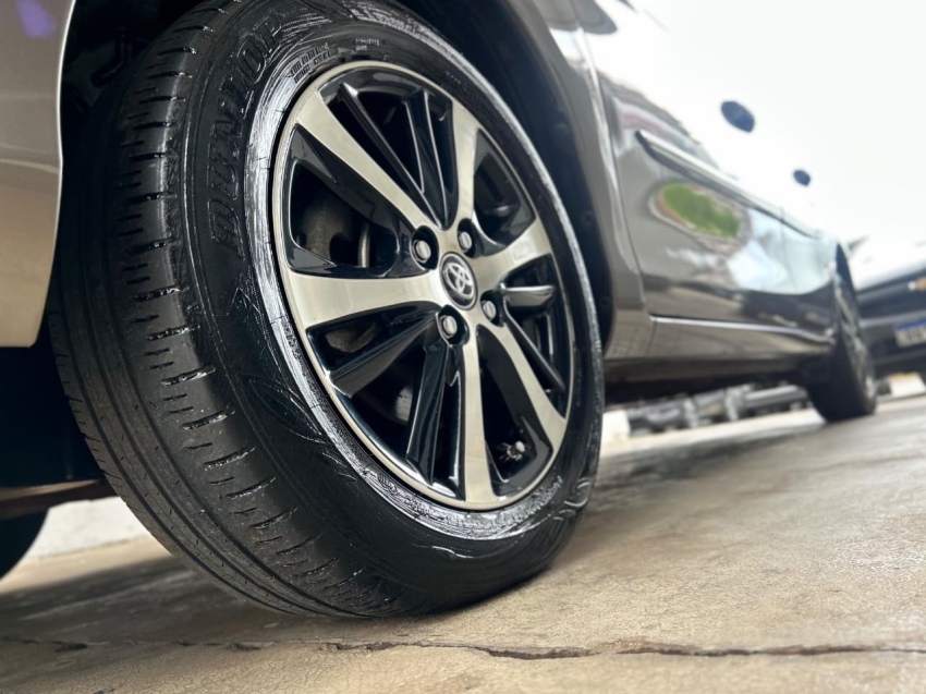 toyota yaris 1.5 16v flex sedan xls connect multidrive hibrido 5p automatico 202021