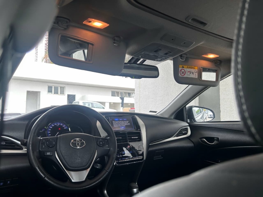 toyota yaris 1.5 16v flex sedan xls connect multidrive hibrido 5p automatico 202013