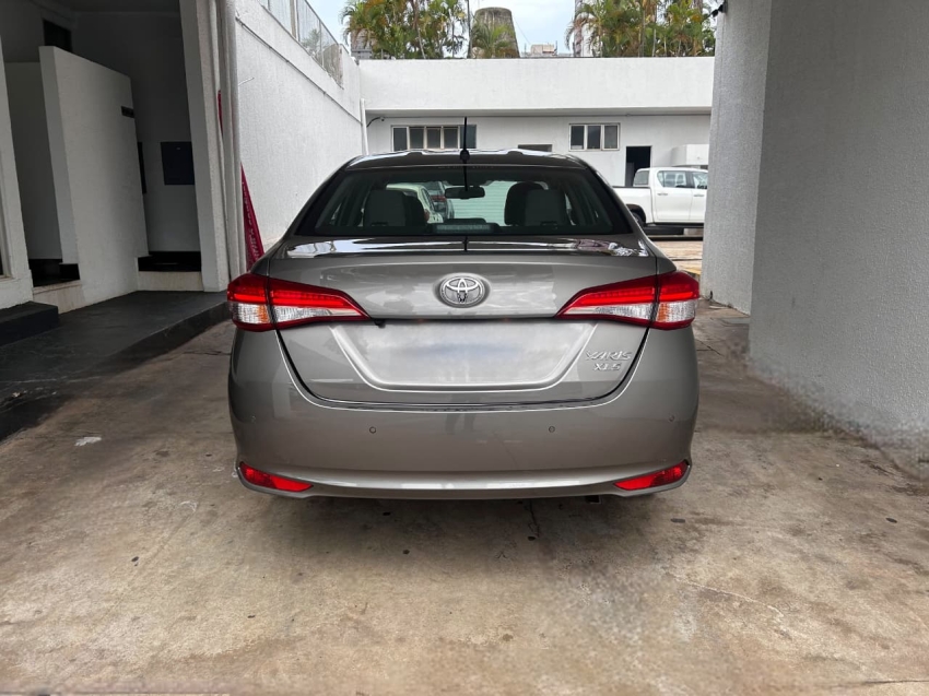 toyota yaris 1.5 16v flex sedan xls connect multidrive hibrido 5p automatico 202023
