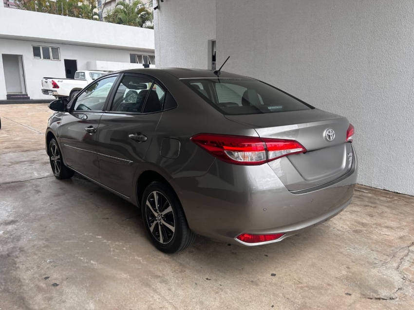 toyota yaris 1.5 16v flex sedan xls connect multidrive hibrido 5p automatico 202025