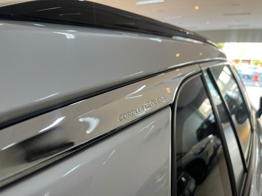 toyota corolla cross 1.8 vvt-i hybrid flex xrx cvt 5p automatico 202412