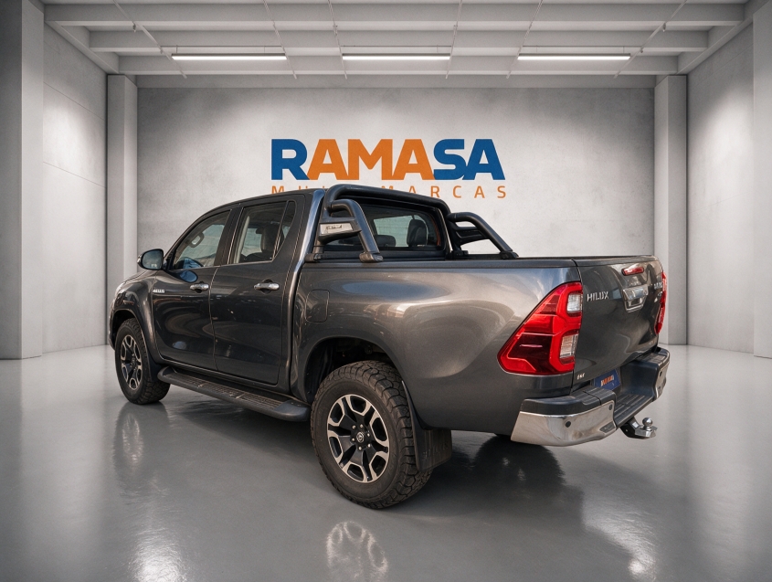 toyota hilux 2.8 d-4d turbo diesel cd srx 4x4 automatico hibrido 5p 20242