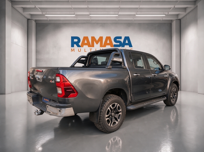 toyota hilux 2.8 d-4d turbo diesel cd srx 4x4 automatico gasolina 5p 20243