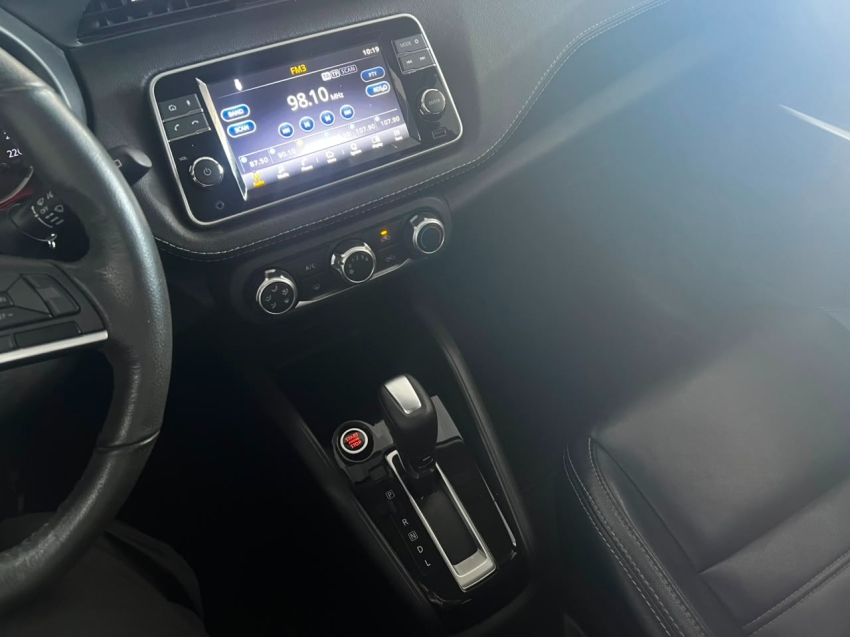 nissan kicks sv 1.69
