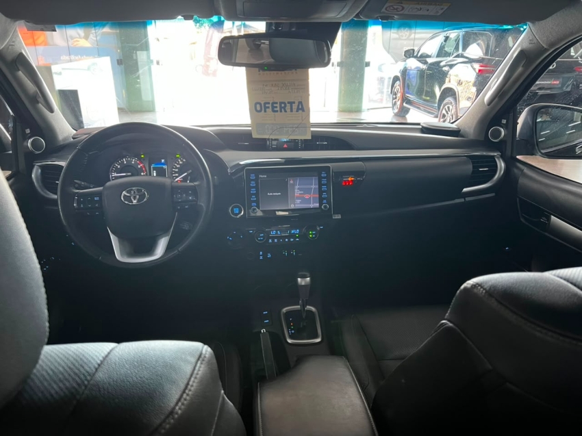 hilux srx 4x4 2.8 turbo17