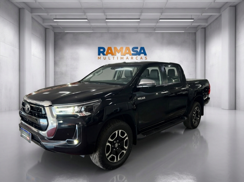 hilux srx 4x4 2.8 turbo0