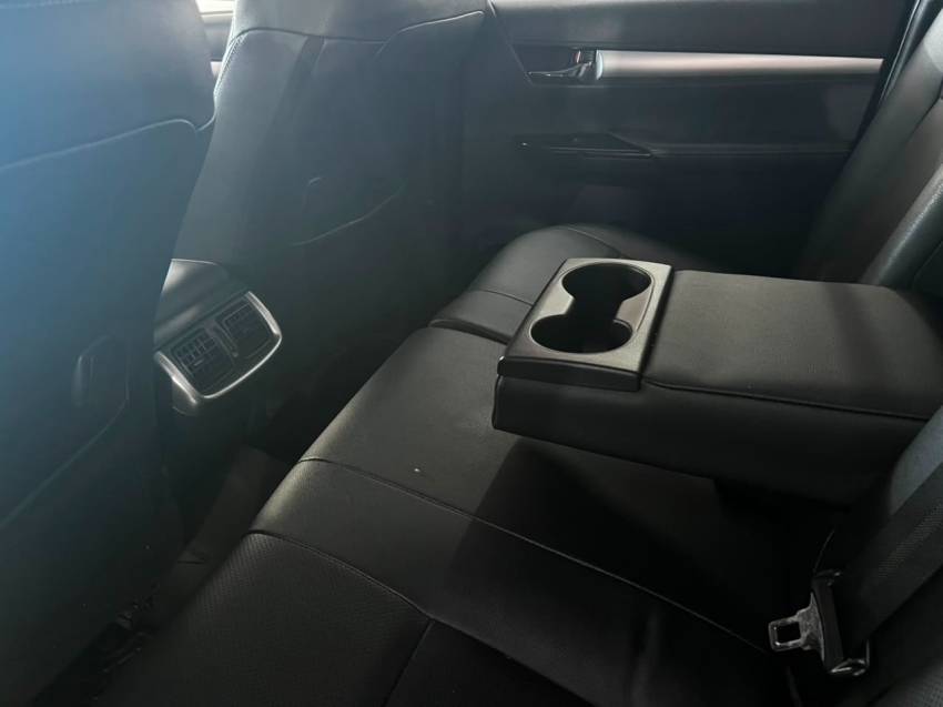 hilux srx 4x4 2.8 turbo10