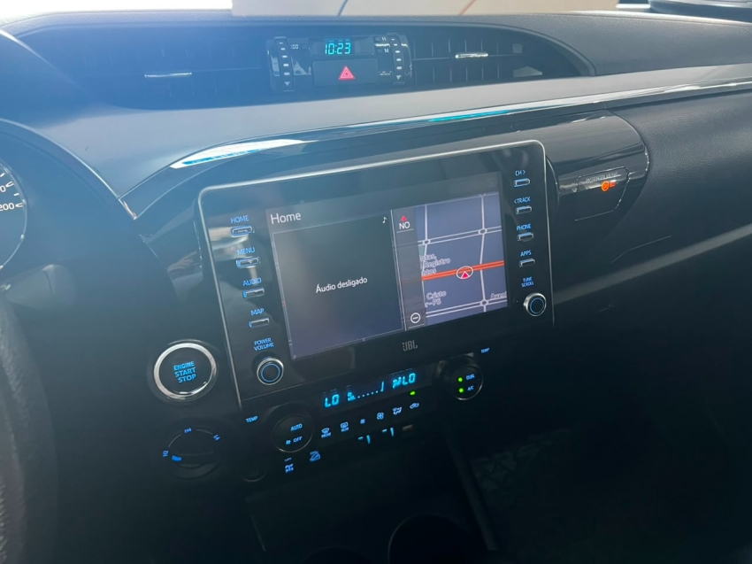 hilux srx 4x4 2.8 turbo15