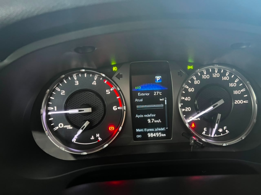 hilux srx 4x4 2.8 turbo12