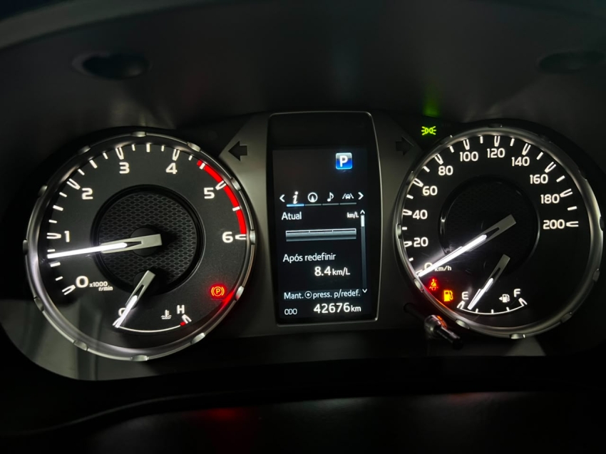 hilux srx plus 4x4 diesel7