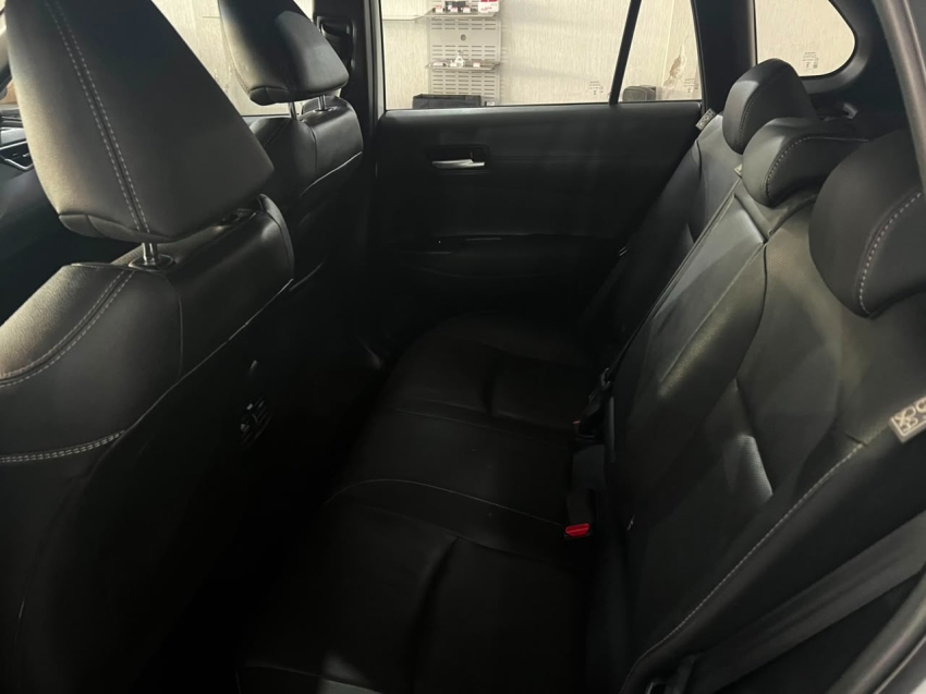 corolla cross xre8