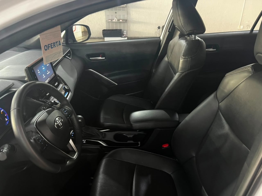 corolla cross xre7