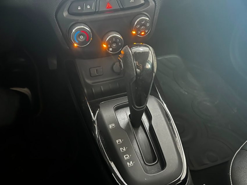 onix ltz 1.4 flex automatico10