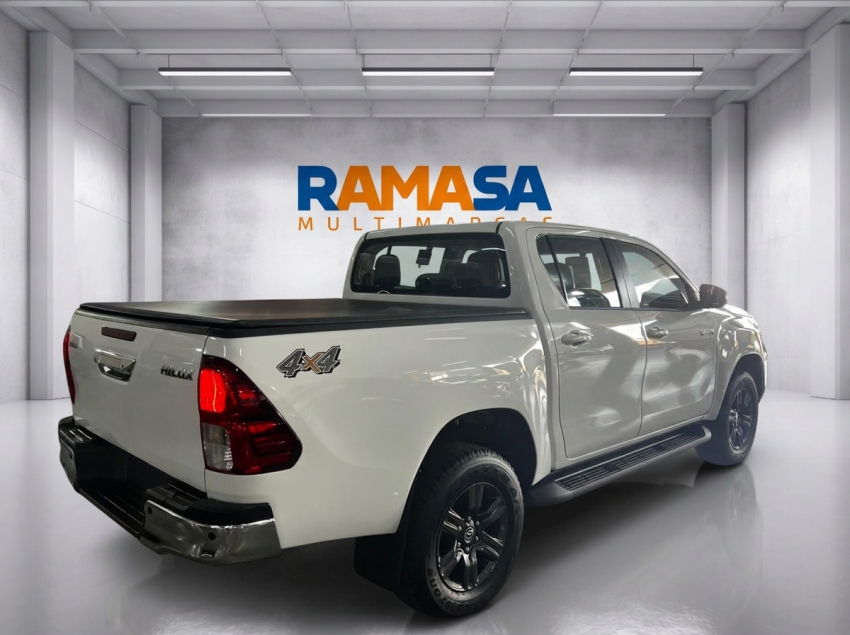 hilux sr 4x4 turbo diesel4