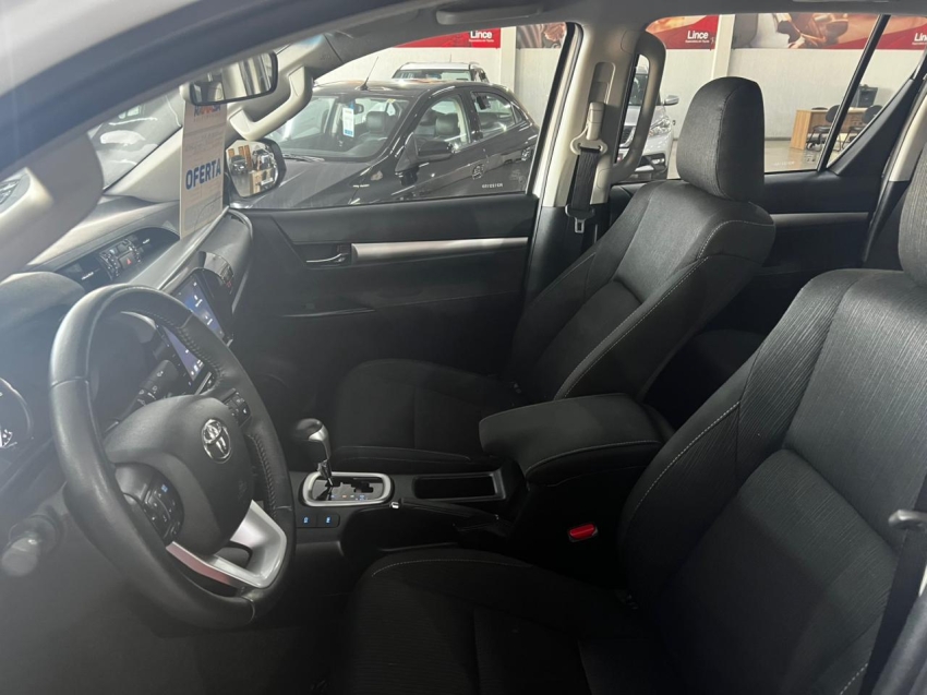 hilux sr 4x4 turbo diesel6