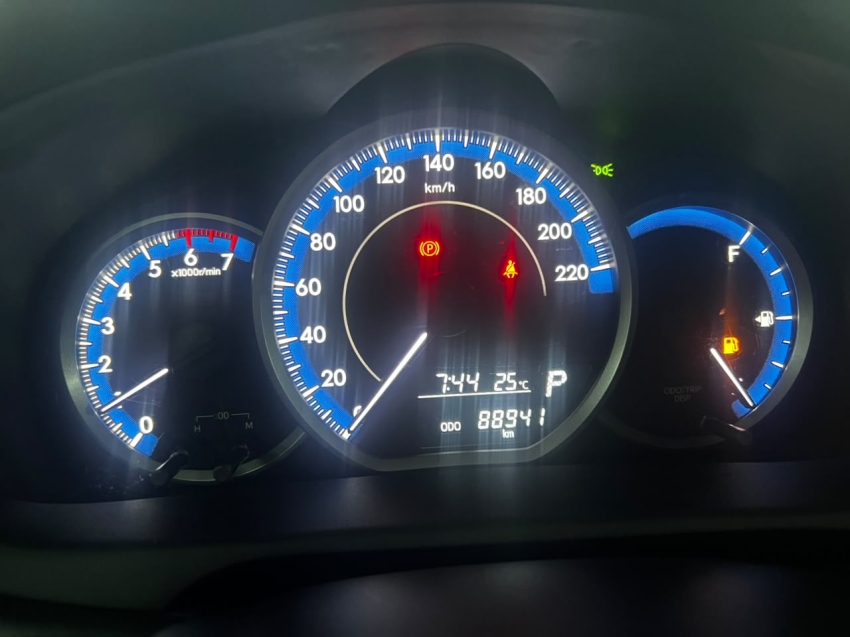 Yaris 1.3 flex automático9