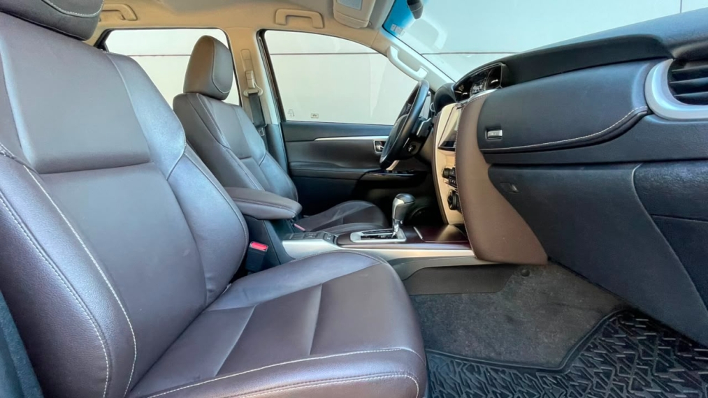 toyota hilux sw4 2.8 srx 4x4 7 lugares 16v turbo intercooler diesel 4p automatico 2.7 5p 20199