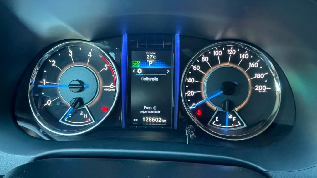 toyota hilux sw4 2.8 srx 4x4 7 lugares 16v turbo intercooler diesel 4p automatico 2.7 5p 20196