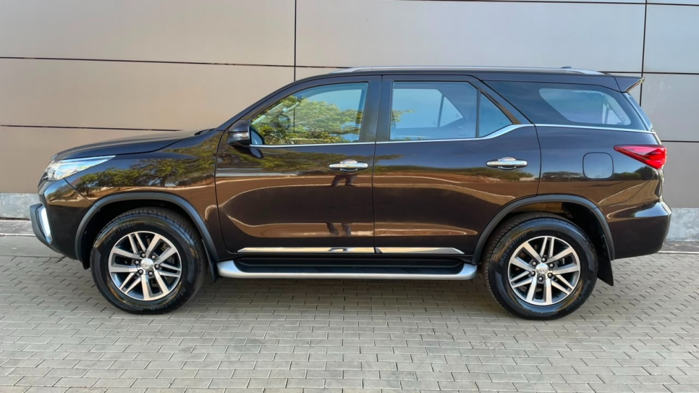 toyota hilux sw4 2.8 srx 4x4 7 lugares 16v turbo intercooler diesel 4p automatico 2.7 5p 20193
