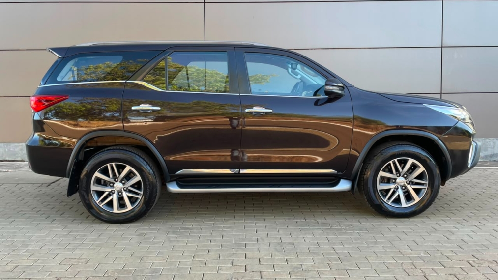 toyota hilux sw4 2.8 srx 4x4 7 lugares 16v turbo intercooler diesel 4p automatico 2.7 5p 20194