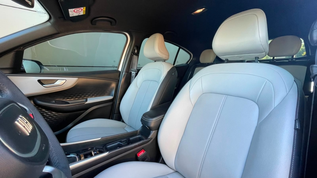 fiat fastback 1.3 turbo 270 flex limited edition at6 5p automatico 202513