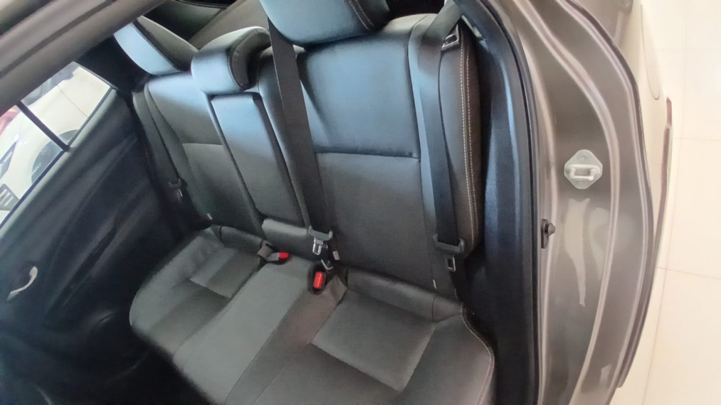 toyota yaris 1.5 flex7