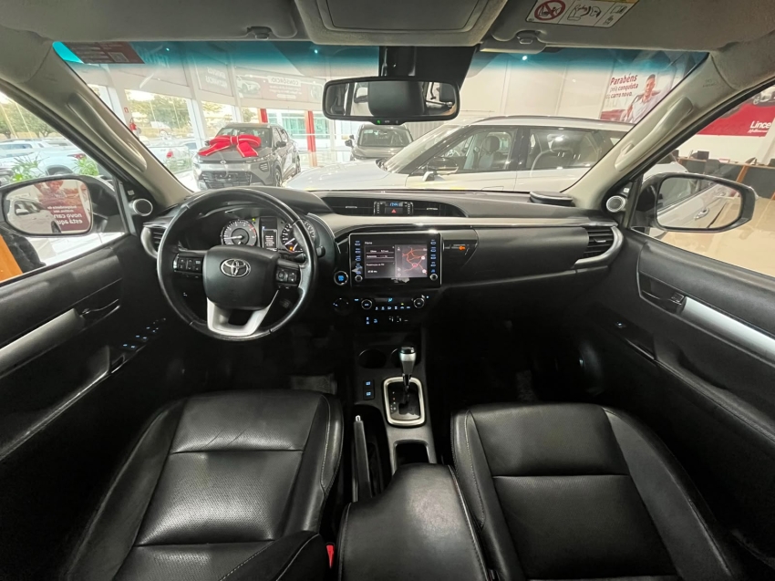 hilux srx 2.8 turbo diesel6